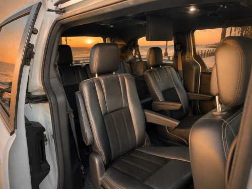 Dodge  Caravan 4